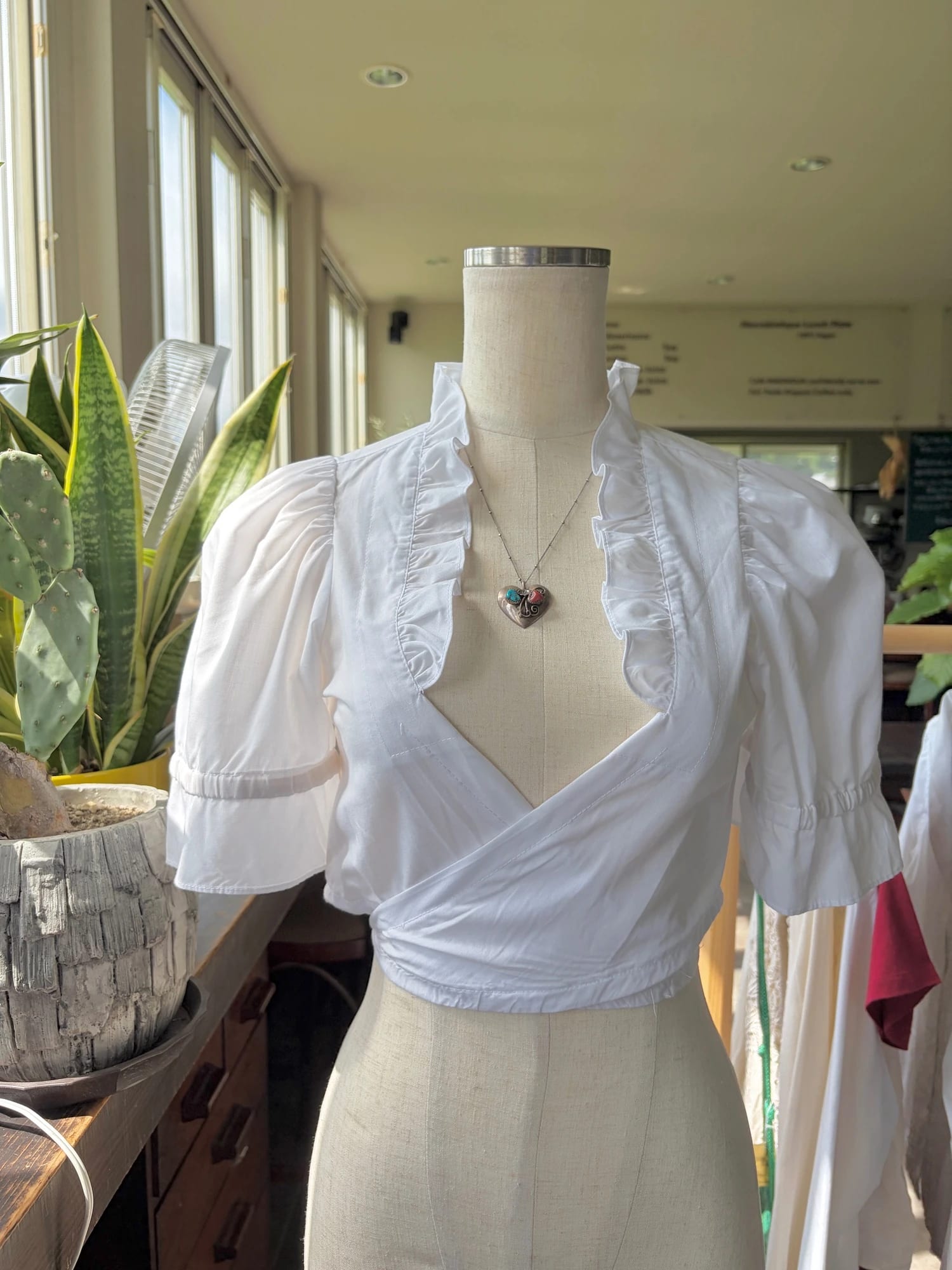 tyrolean cropped blouse