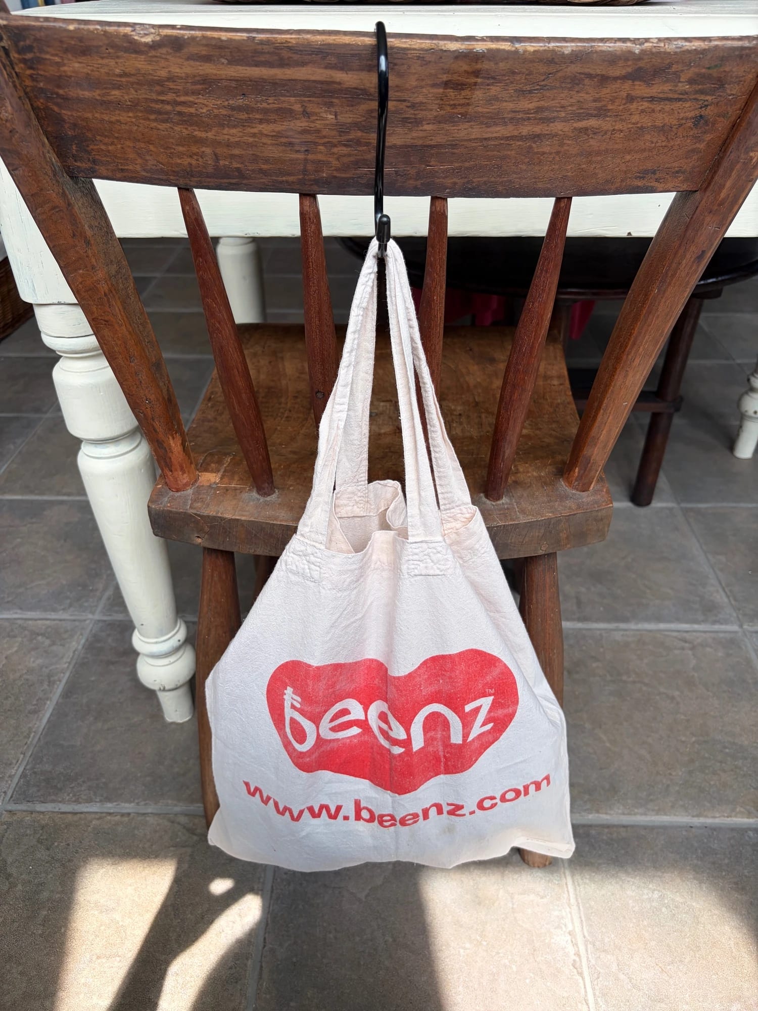 beenz red tote bag