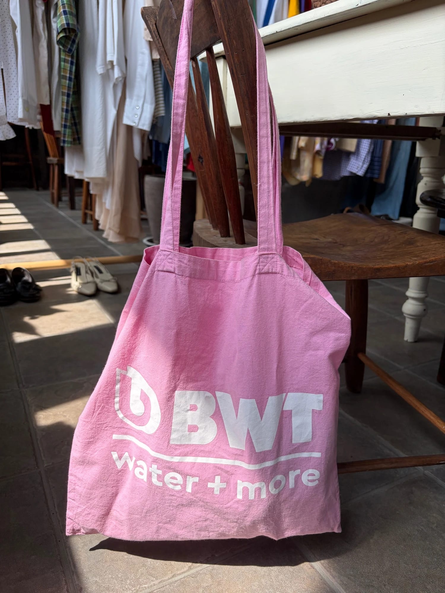 pink tote bag